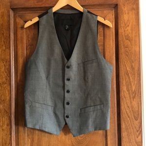 H&M grey plaid vest